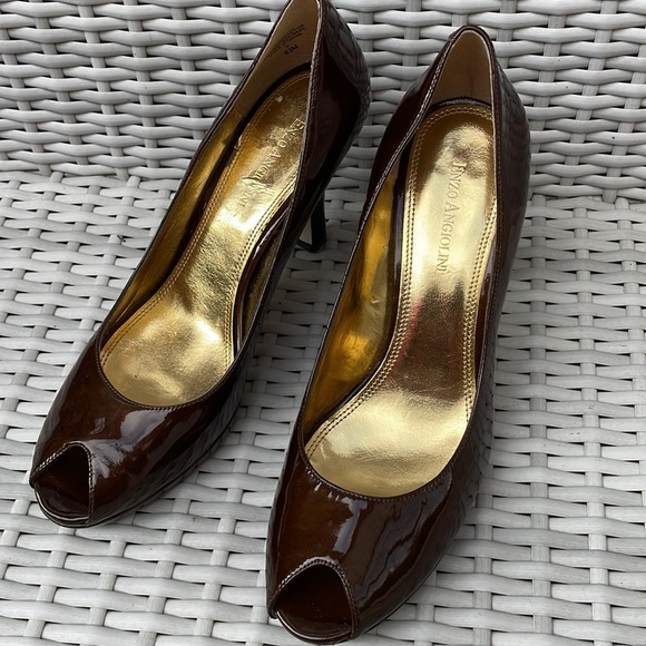 ENZO ANGIOLINI Heels- Patent Leather Peep Toe (Brown) - Picture 1 of 12